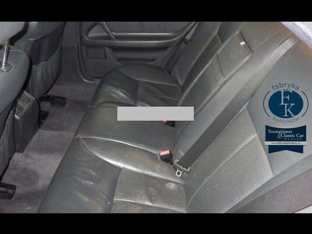 MERCEDES BENZ E-CLASS 4D  E320