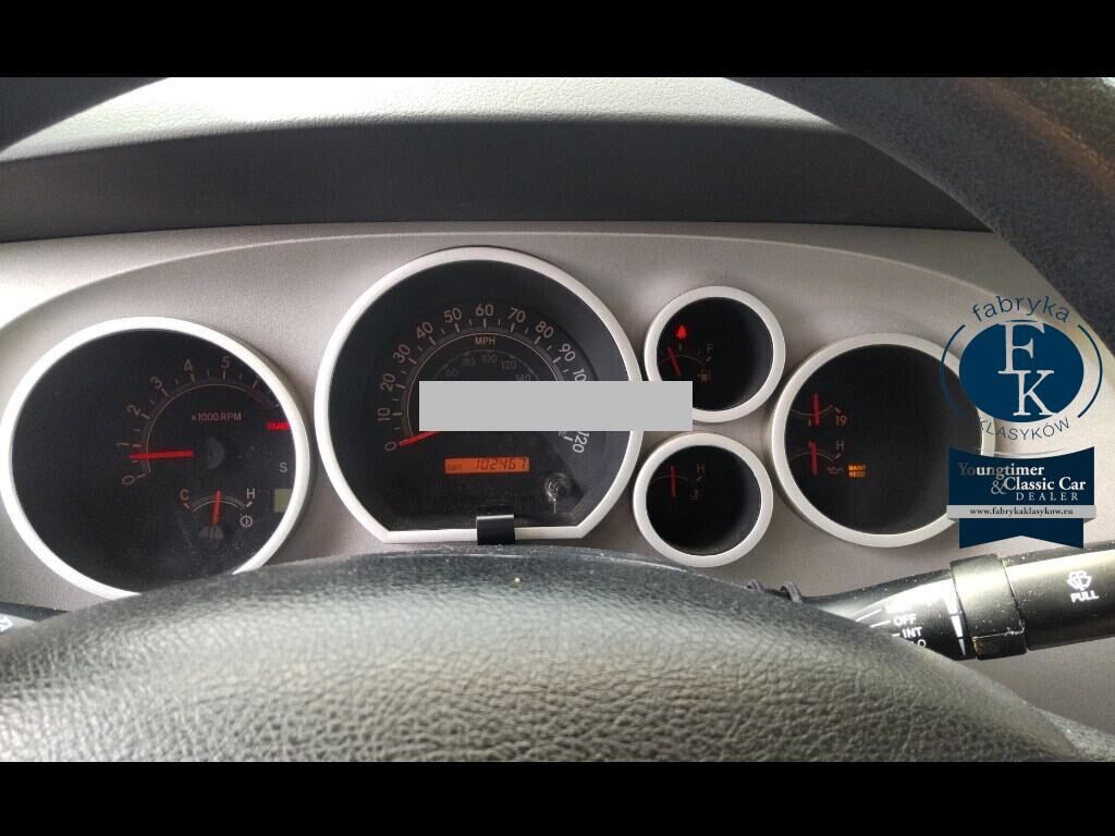 AMERICA TOYOTA TUNDRA 4D  CREWMAX SR5