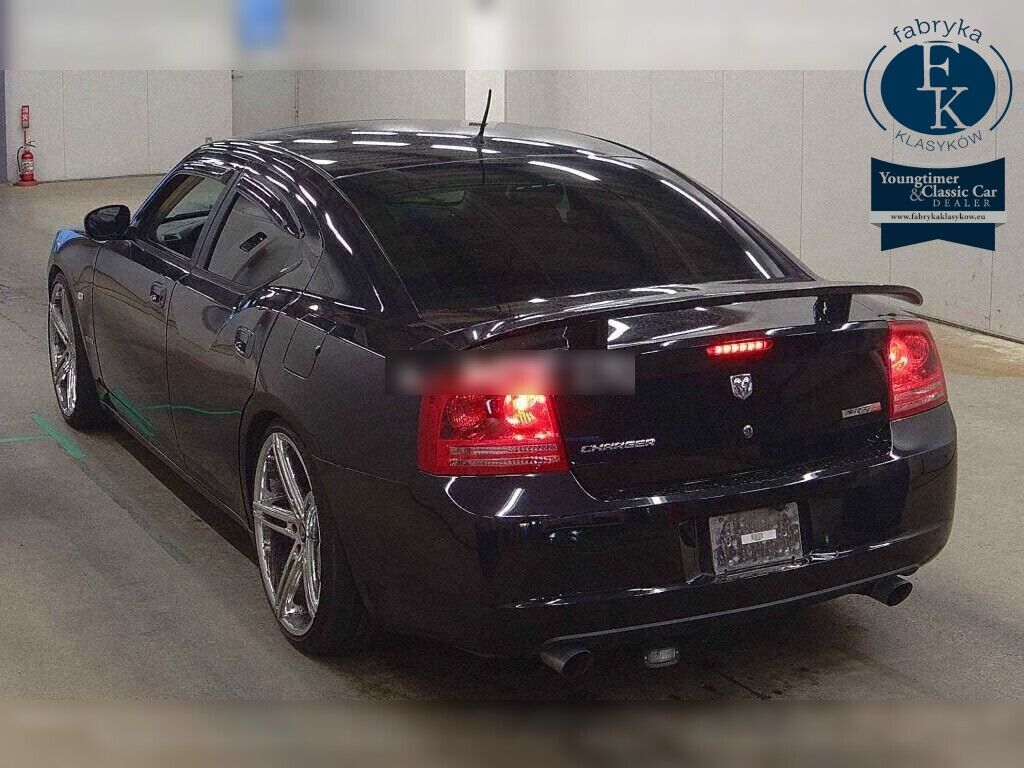 DODGE CHARGER 4D  SRT8