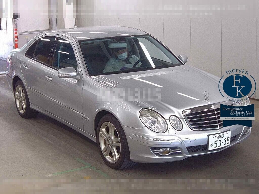 MERCEDES BENZ E-CLASS 4D 4WD  E350 4MATIC AVANTGARDE