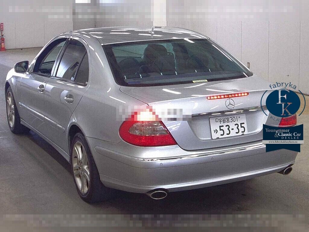 MERCEDES BENZ E-CLASS 4D 4WD  E350 4MATIC AVANTGARDE