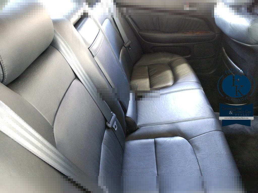 LEXUS LS400  BASE GRADE