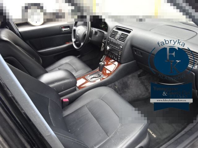 LEXUS LS400  BASE GRADE