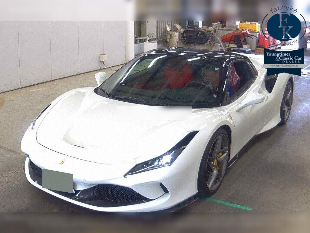 FERRARI F8 SPIDER