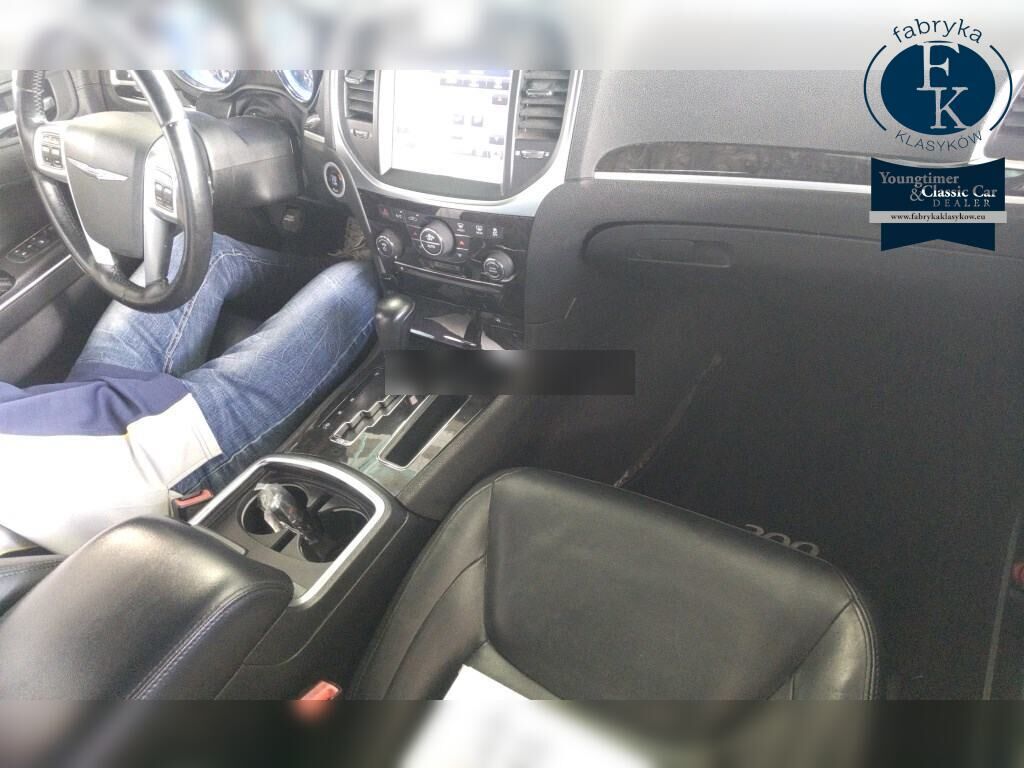 CHRYSLER 300  LIMITED