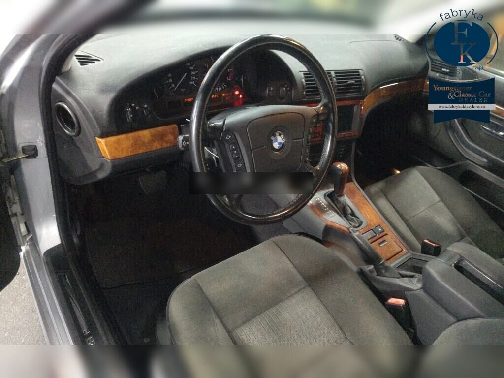 BMW 5 SERIES 4D  528I