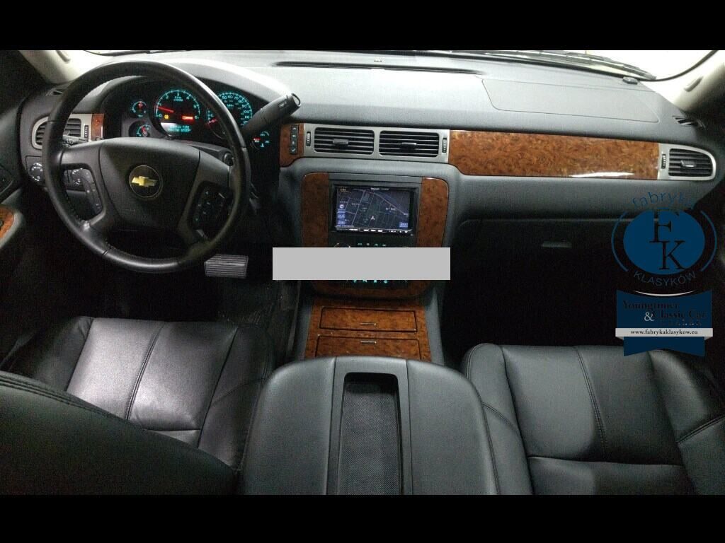 CHEVROLET TAHOE 5D 4WD  LT