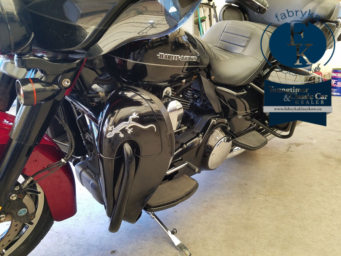 HARLEY-DAVIDSON FLHTK TC