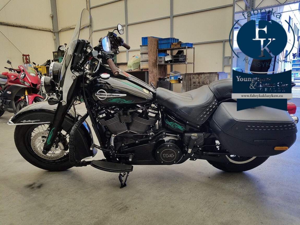 HARLEY-DAVIDSON FLHCS