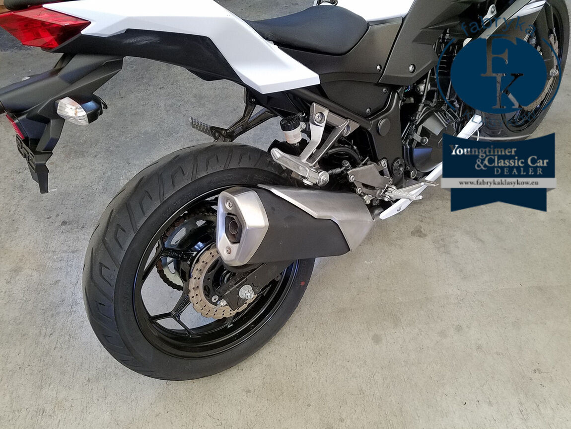 KAWASAKI Z250