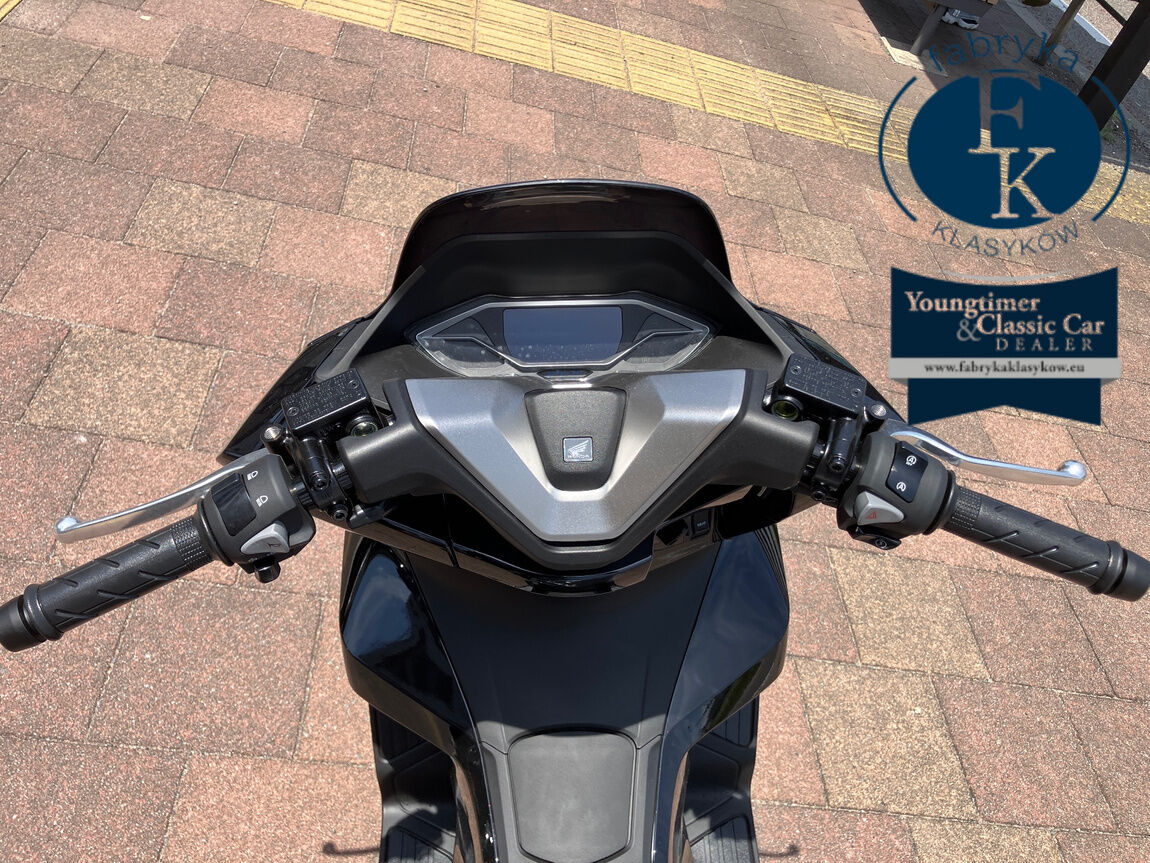 HONDA PCX