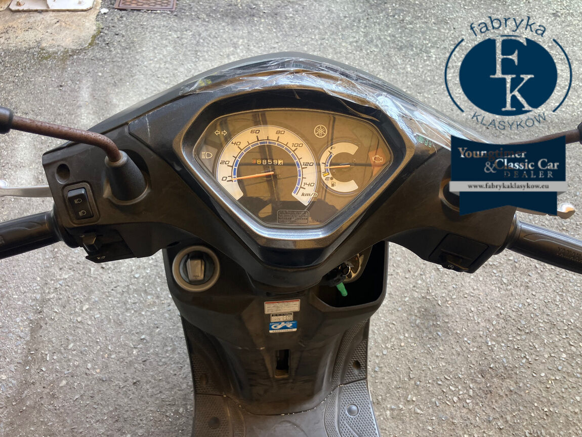 YAMAHA AXIS Z