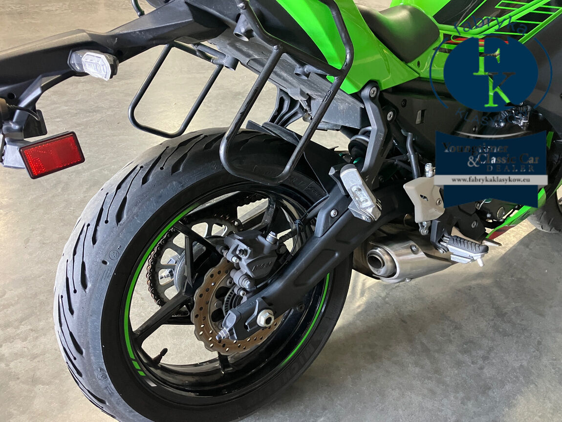 KAWASAKI Ninja 650